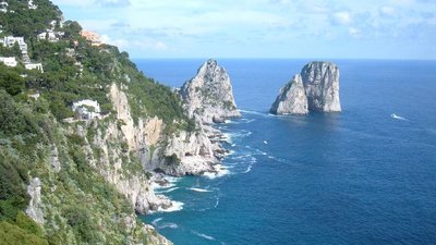 die Faraglioni Felsen von Capri