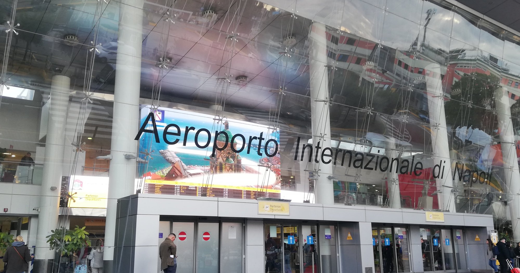 Flugangebote Neapel|Flug Neapel|Flughafen Neapel Stadt|Flug nach Neapel ...