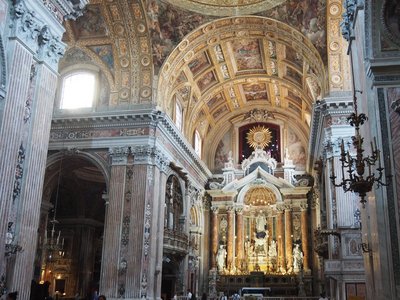 Kirche Gesu Nuovo, Neapel, Innenansicht