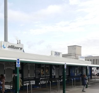 Neapel Hafen Beverello