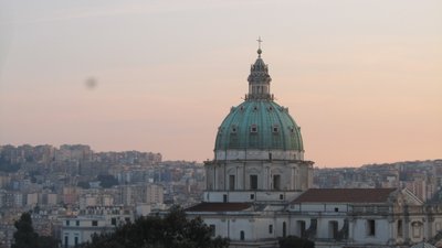 Basilica dell'Incoronata Madre del Buon Consiglio, Neapel