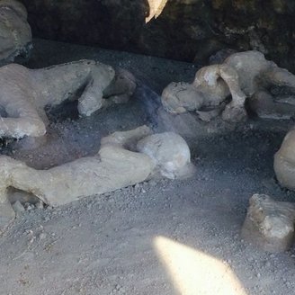 Gipsabdrücke aus Pompeji und Herculaneum