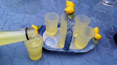 Limoncello, der Zitronenlikör